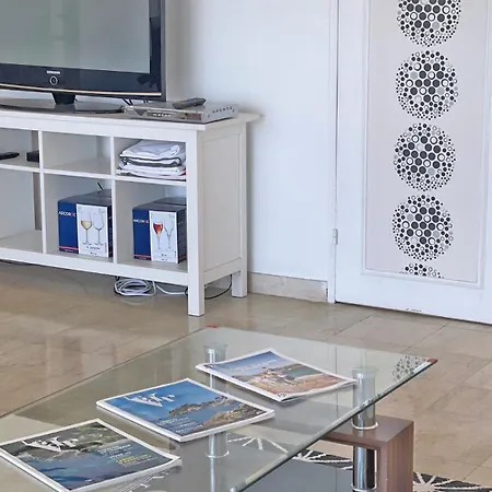 Monna Lisa Apartment